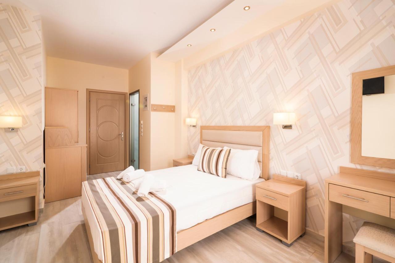 Star Bay Luxury Aparthotel Limenaria  Exterior photo